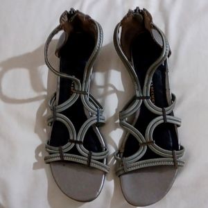 DANNA BUCHMAN  size 8M Strappy Sandals